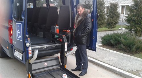 Bus dla inwalidów od polskiej ambasady