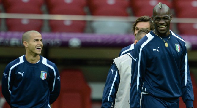 Mario Balotelli (z prawej)