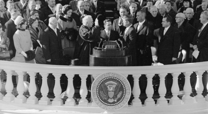 Zaprzysiężenie na 35. Prezydenta USA Johna F. Kennedy’ego (20 stycznia 1961), źr. Rząd USA, Wikipedia/dp