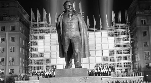 Kraków, 22.04.1973. Uroczyste odsłonięcie pomnika Lenina w Nowej Hucie, projektu Mariana Koniecznego.
