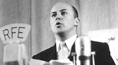 Jan Nowak-Jeziorański przemawia w Rozgłośni Polskiej Radia Wolna Europa, 3 maja 1952.