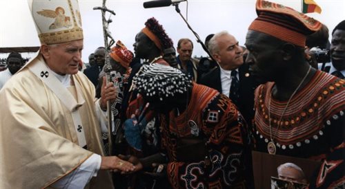 Papież z katolikami w Kamerunie. Styczeń 1985