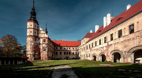 Zamek Oppersdorffów w Głogówku z XVI-XX w. Obecnie znajduje się tu Muzeum Regionalne