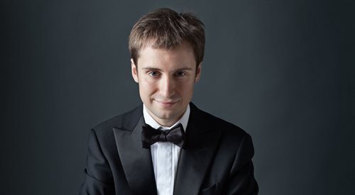 Emanuel Rimoldi studiował w Konserwatorium Moskiewskim wraz ze słynną gruzińską pianistką  Eliss Virsaladze