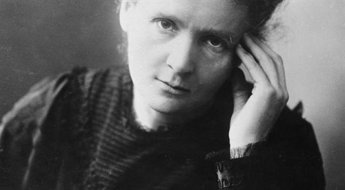 W 1910 roku romans niedawno owdowiałej Marii Curie i Paula Langevina wstrząsnął Francją
