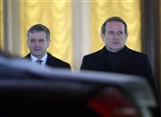 Ambasador Rosji w Ukrainie, Michaił Zurabow i Wiktor Medwedczuk, oligarcha bliski Putinowi