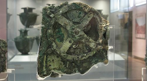 Naukowcy rozszyfrowali zapisy na starożytnym mechanizmie z greckiej wyspy Antikythera