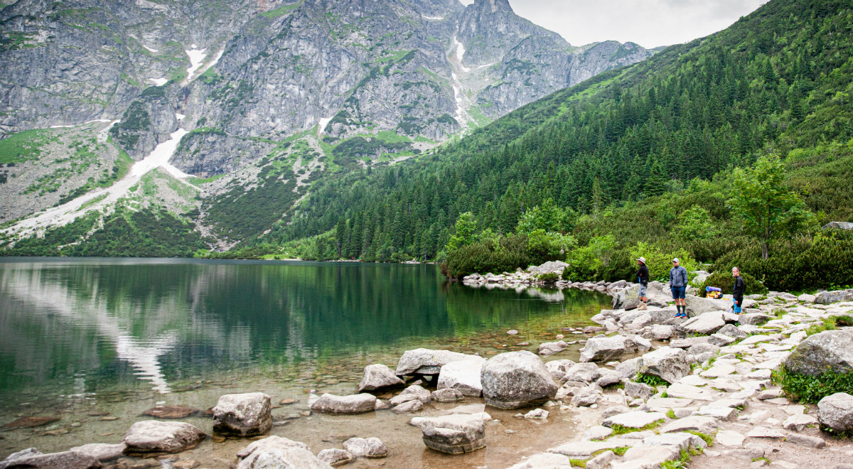 Rekordowy rok w Tatrach. Turyści masowo ruszyli w polskie