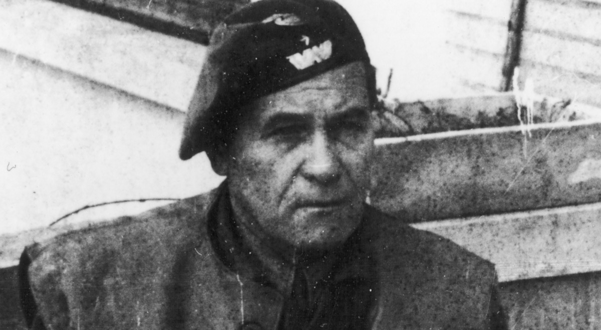 Zygmunt Bohusz-Szyszko. Fotografia sytuacyjna ok. 1943-1945. Fot. Narodowe Archiwum Cyfrowe