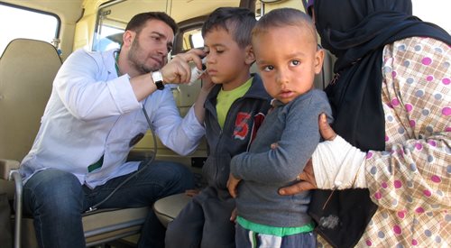 Powstała dzięki wsparciu Polskiego Centrum Pomocy Międzynarodowej mobilna klinika pomagająca syryjskim uchodźcom w Libanie