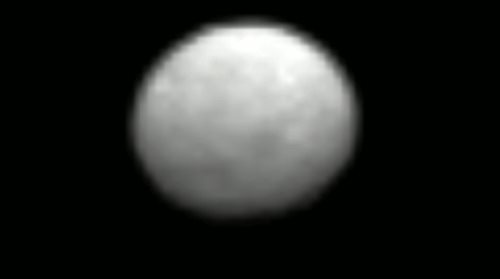 Ceres w obiektywie sondy Dawn