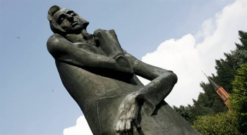 Jeden z dwóch pomników Chopina Parku Zdrojowym w Dusznikach Zdroju.