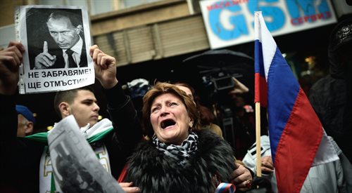 Czy dalsza eskalacja konfliktu rosyjsko-tureckiego jest realna?  Na zdjęciu: protest przed ambasadą turecką po zestrzeleniu po zestrzeleniu rosyjskiego SU-24
