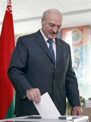 Aleksander Łukaszenka na wyborach parlamentarnych