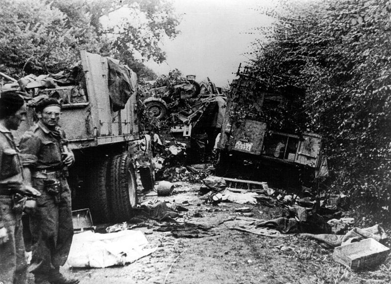 Resztki kolumny niemieckiej zniszczonej przez polskie czołgi