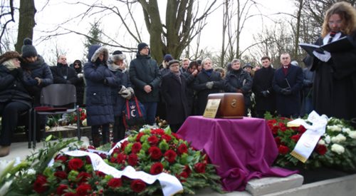 Uroczystości pogrzebowe Krzysztofa Krauzego na Cmentarzu Rzymskokatolickim w Kazimierzu Dolnym.