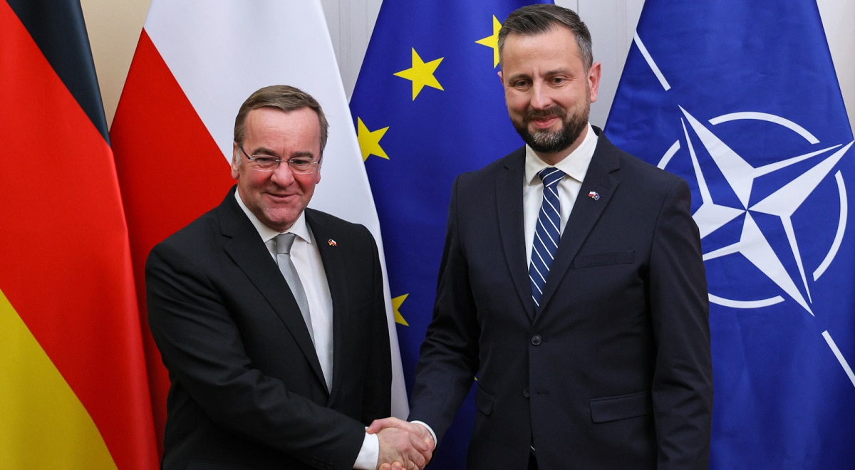 Polands Defence Minister Władysław Kosiniak-Kamysz (right) and his German counterpart Boris Pistorius (left) meet near Warsaw on Monday, March 18, 2024.
