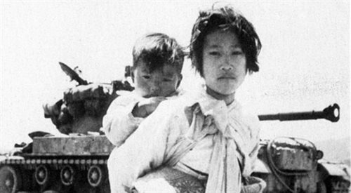 Koreańscy cywile podczas wojny na półwyspie. Wikimedia Commonsdp. Źr.: Narodowe Archiwum Rządu Federalnego Stanów Zjednoczonych