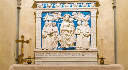 Ołtarz ceramiczny w bazylice Santa Croce we Florencji