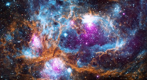 Katalog Messiera zawiera 57 gromad gwiazd, 40 galaktyk, 1 pozostałość po supernowej (Mgławica Kraba), 4 mgławice planetarne, 7 mgławic rozmytych i 1 gwiazdę podwójną (zdjęcie ilustracyjne)