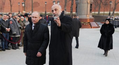 Władimir Putin i rzeźbiarz Salavat Szczerbakow