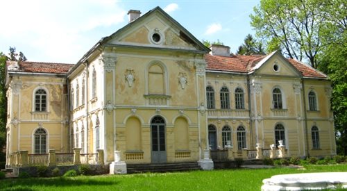 Pałac Fredrów-Szeptyckich w Wiszni, okręg lwowski