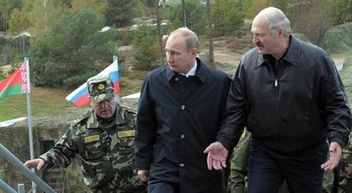 Łukaszenka i Putin podczas ostatniego dnia manewrów Zapad 2013