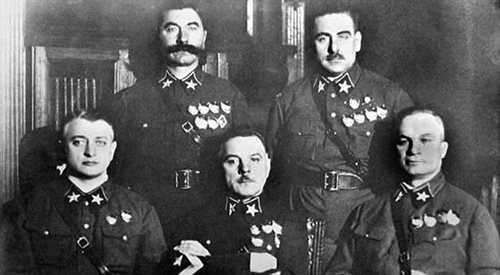 Pierwszych pięciu marszałków Związku Radzieckiego w 1935 (od lewej: Michaił Tuchaczewski, Siemion Budionny, Kliment Woroszyłow, Wasilij Blcher i Aleksandr Jegorow).