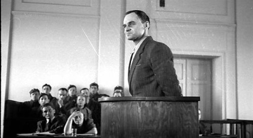 Oskarżony i skazany przez władze komunistyczne Polski Ludowej na karę śmierci rotmistrz Witold Pilecki został stracony w 1948 roku.  Pośmiertnie, w 2006 otrzymał Order Orła Białego, a w 2013 został awansowany do stopnia pułkownika