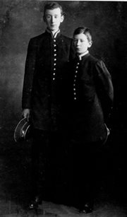 Staś i Józio w gimnazjum. Petersburg, 1910-1911