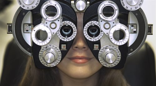 Czy częst złudzenia optyczne mogą być następstwem niewykrytej wady wzroku?