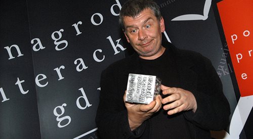 Marcin Świetlicki pisze także prozę. W 2009 r. otrzymał Nagrodę Literacką Gdynia za swój kryminał Jedenaście