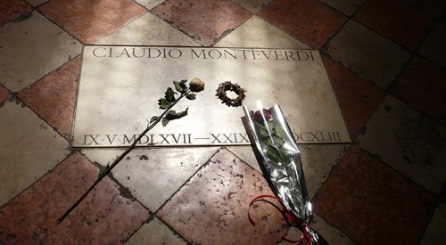 Płyta nagrobkowa Claudia Monteverdiego w bazylice Santa Maria Gloriosa dei Frari w Wenecji