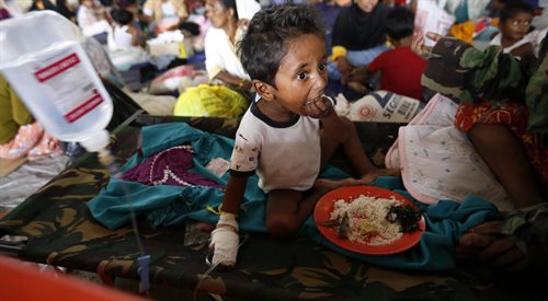 W ciągu ostatnich kilkunastu dni władze Indonezji przyjęły na swoim terytorium około 2000 uciekinierów z Birmy i Bangladeszu