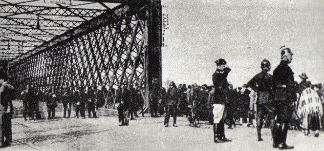 Most Kierbedzia obsadzany przez 10. pułk piechoty podczas zamachu majowego 1926 roku