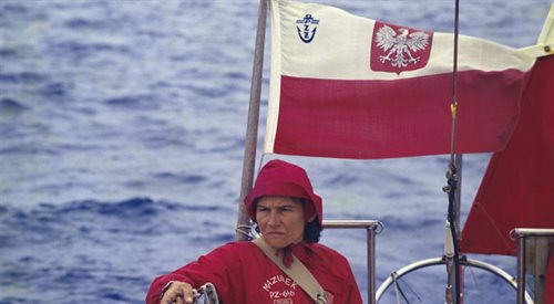 Hiszpania, Las Palmas 04.1978. Kpt. Krystyna Chojnowska-Liskiewicz, pierwsza kobieta na świecie, która samotnie opłynęła Ziemię na jachcie Mazurek. PAP