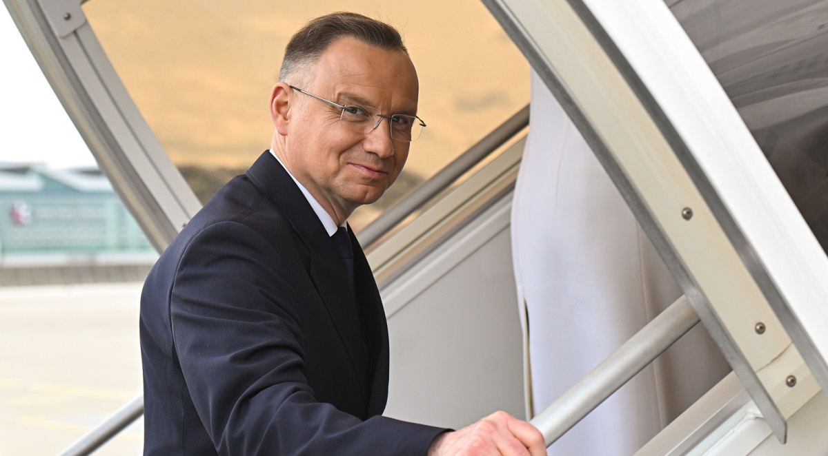 Polands President Andrzej Duda boards the plane to head to the United States and Canada on Tuesday, April 16, 2024.