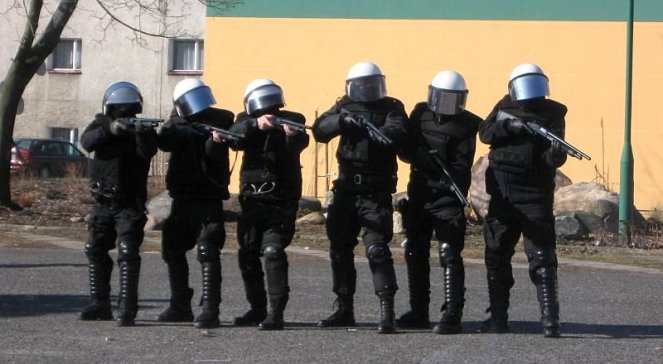 Policja mobilizuje siły przed półfinałem Euro 2012 w Warszawie