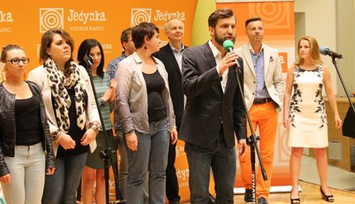 Dyrektor radiowej Jedynki Kamil Dąbrowa przedstawił prowadzących Lato z Radiem 2014