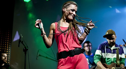 Marika będzie jedną z gwiazd tegorocznej edycji Stolica Reggae Festiwal. Na zdjęciu: artystka na Czwórkowej scenie w Ministerstwie Dźwięku