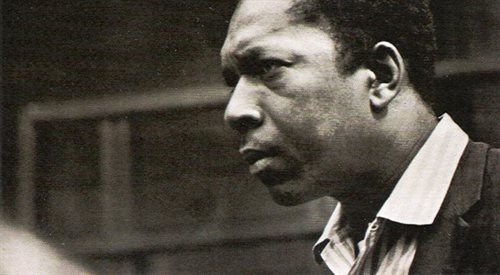 Fragment okładki płyty Johna Coltranea A Love Supreme, przez wielu muzyków i słuchaczy uważanej za jedną z najważniejszych płyt w historii jazzu