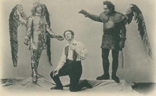 Fragm. pocztówki (na podstawie fotografii J. Sebalda) ze spektaklu Dziady A. Mickiewicza w inscenizacji St. Wyspiańskiego