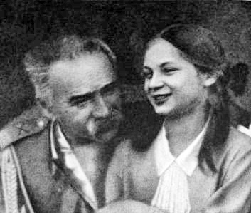 Józef Piłsudski z córką Jadwigą