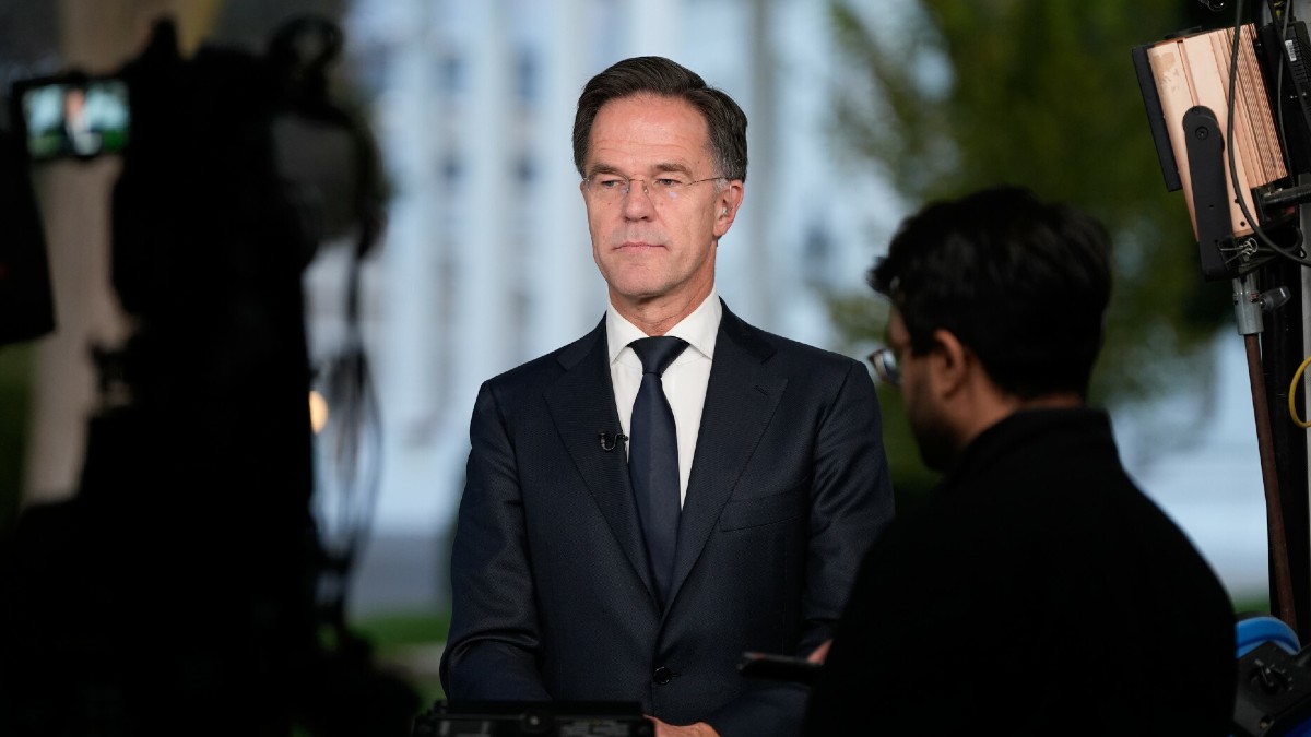 Mark Rutte przekazał, że naruszenie polskiej przestrzeni powietrznej przez rosyjskie drony nie było celowe