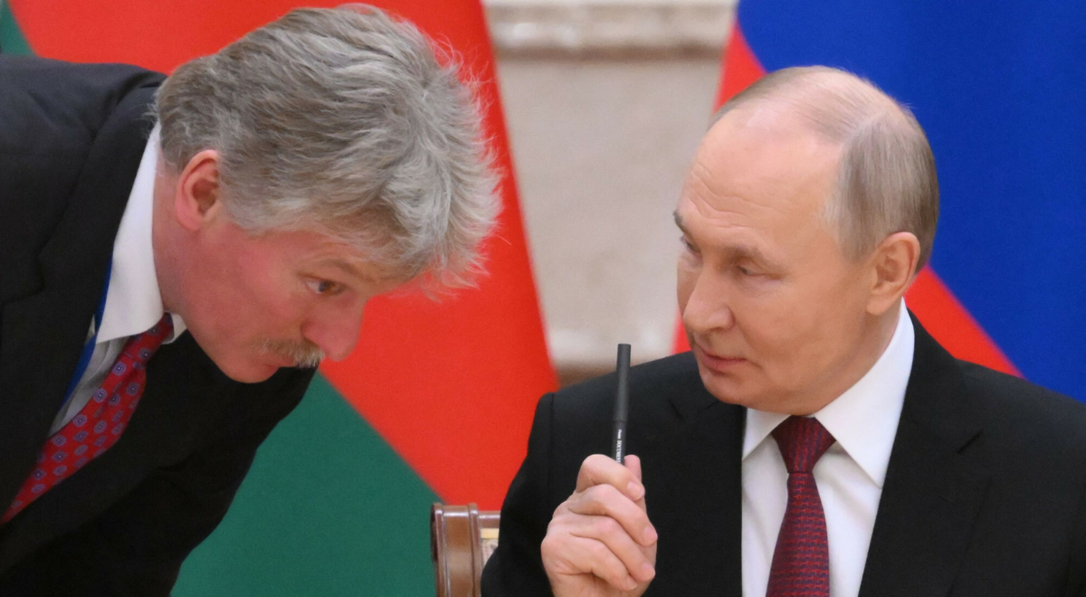 Rzecznik Kremla Dmitrij Pieskow i Władimir Putin