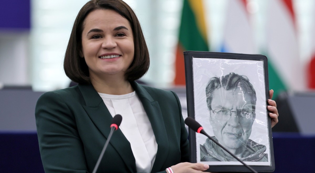 Belarusian opposition leader and political activist Svetlana Tikhanovskaya shows a picture of Polish-Belarusian journalist Andrzej Poczobut, imprisoned in Belarus, at the European Parliament in Strasbourg, France, 22 October 2025. The current plenary session runs until 23 October 2025.