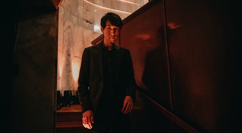 Eric Lu to pianista, który sięgnął po laur I nagrody XIX Międzynarodowego Konkursu Pianistycznego im. Fryderyka Chopina.