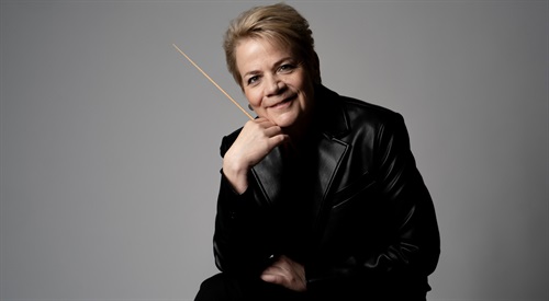 Marin Alsop to światowej sławy dyrygentka, która w NOSPR pełni funkcję Dyrektorki Artystycznej i Głównej Dyrygentki
